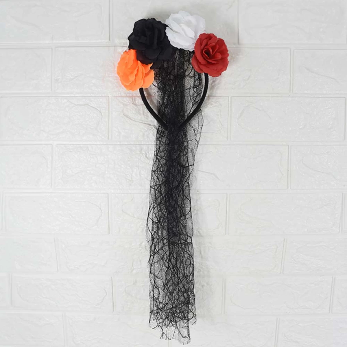 Diadema Con Corona De Flores y Velo Negro Frida Kahlo